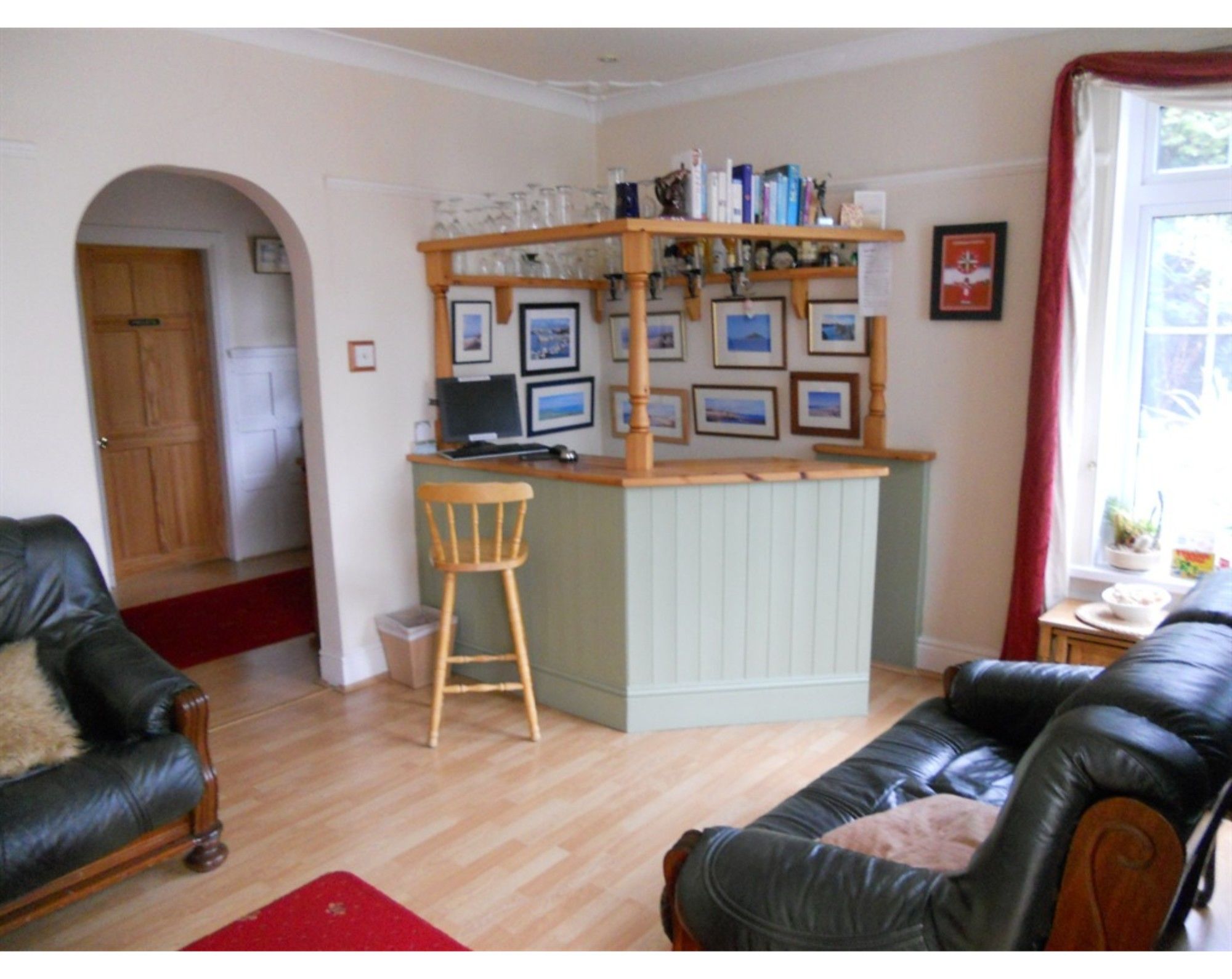 Фото The Elms Guest House