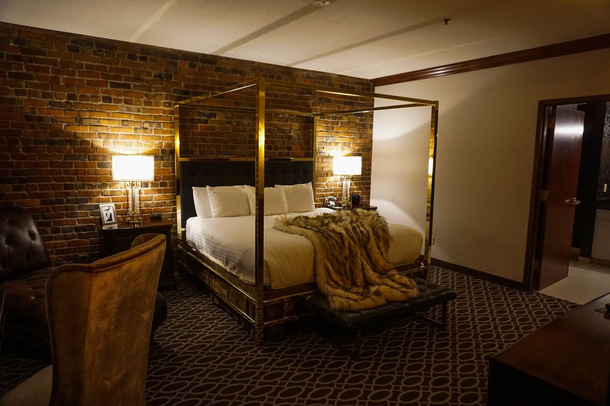 Фото Des Lux Hotel