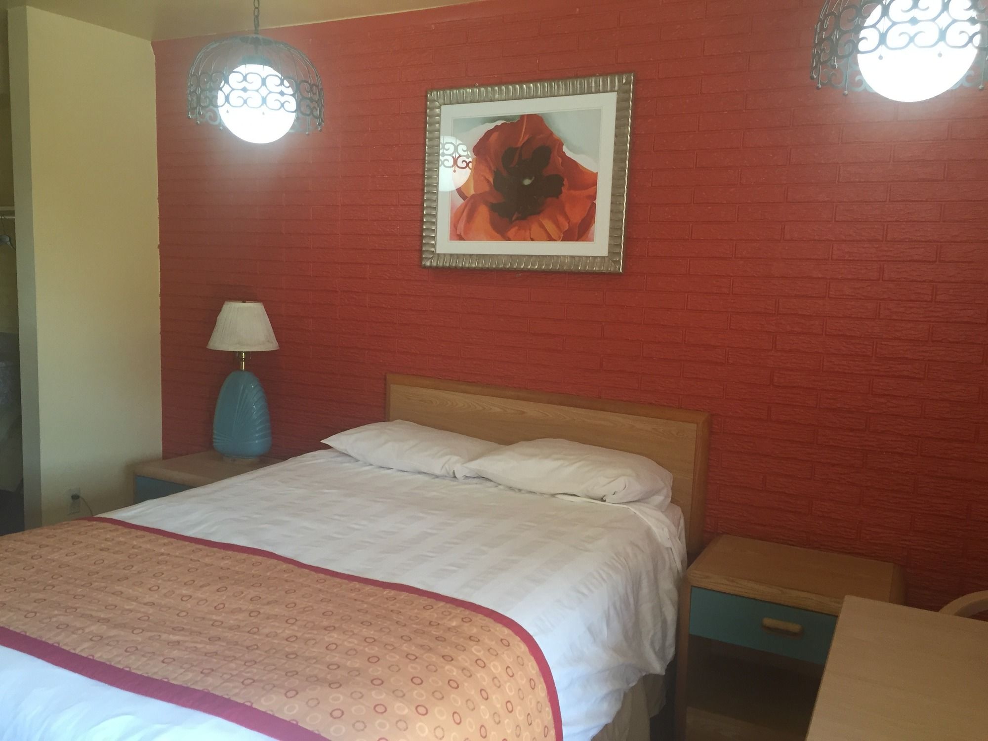 Фото Economy Inn