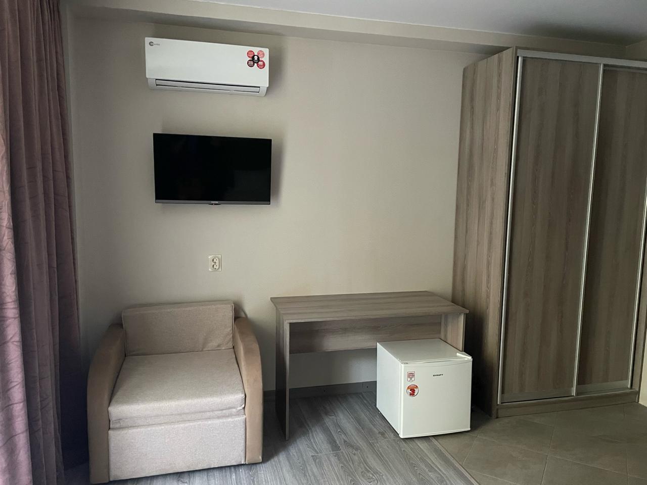 Фото Бирюзовый