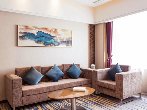 Гостиница Novotel Daqing Haofang в Дацине