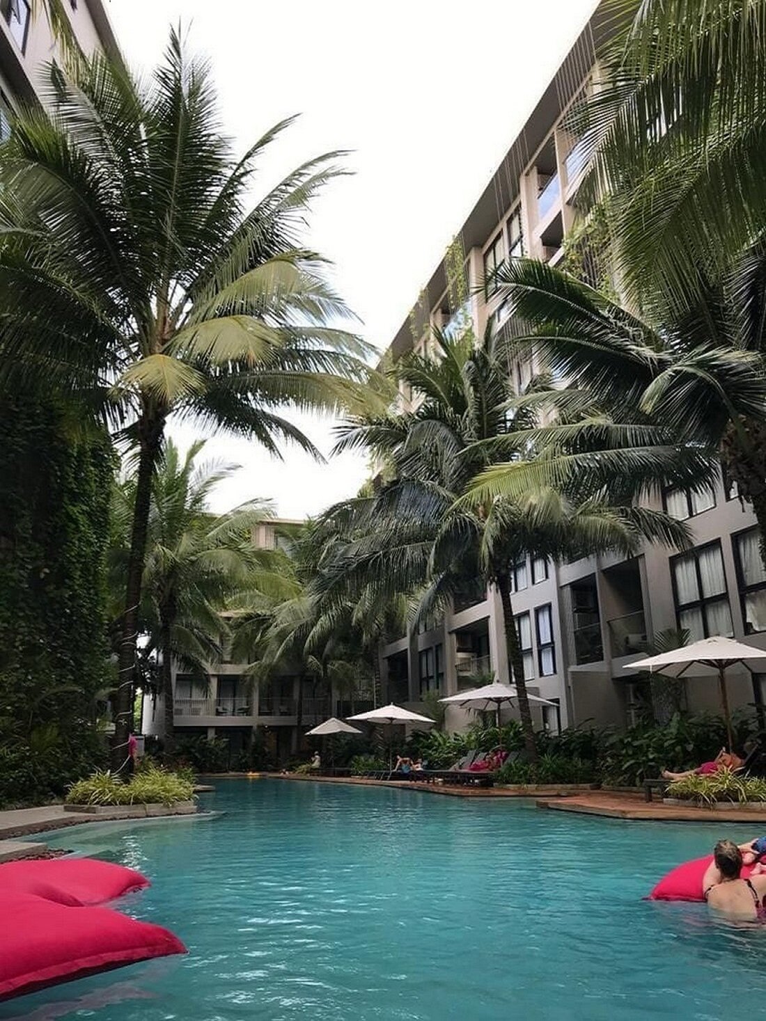 Фото отеля 1