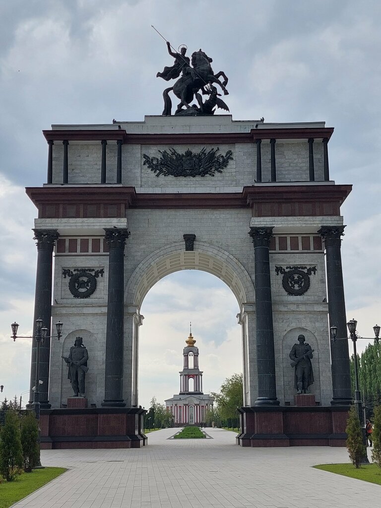 Достопримечательность Триумфальная арка, Курск, фото
