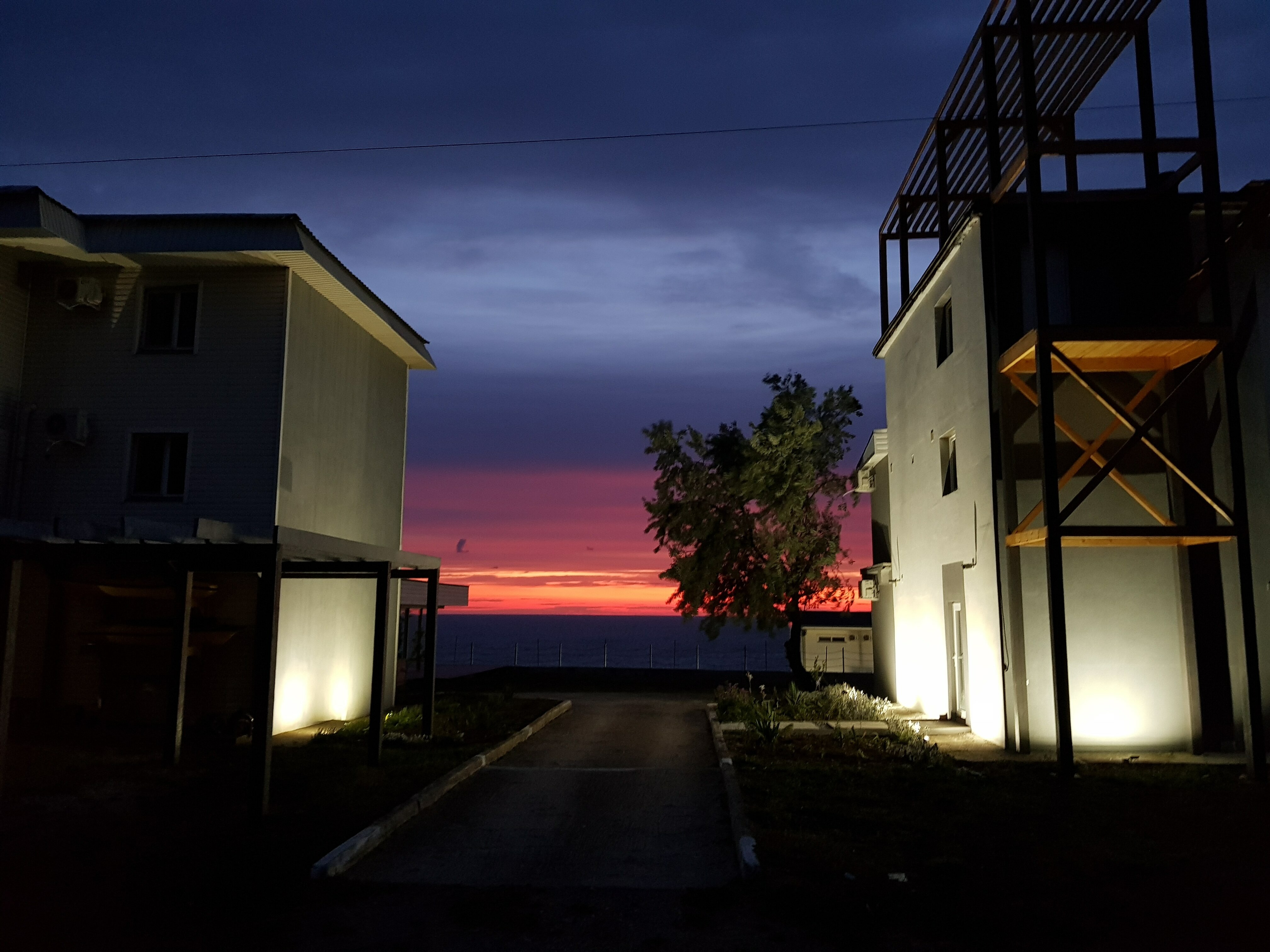 Фото Black Bull House