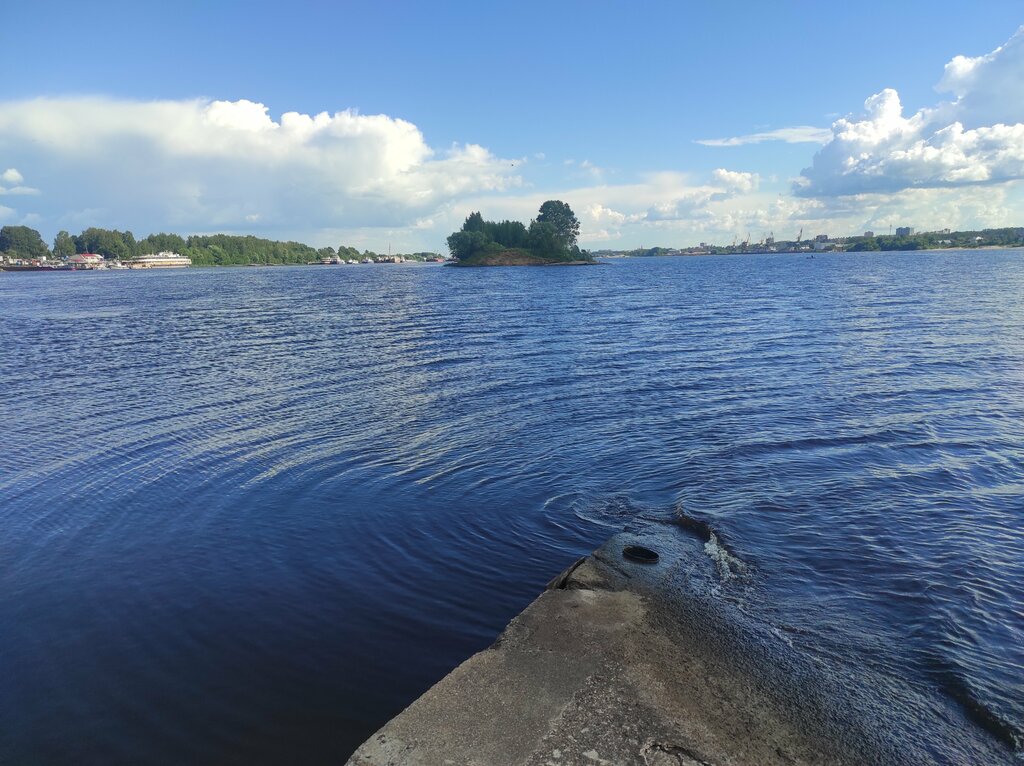 Memorial site, local landmark Дебаркадер, Yaroslavl, photo