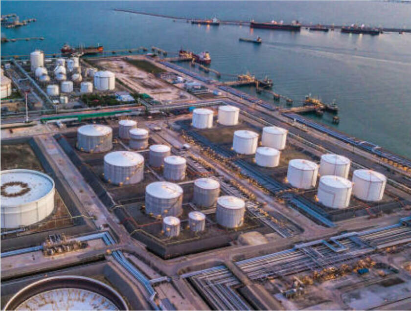 Oil products Fbb Petroleum, Dubai, photo