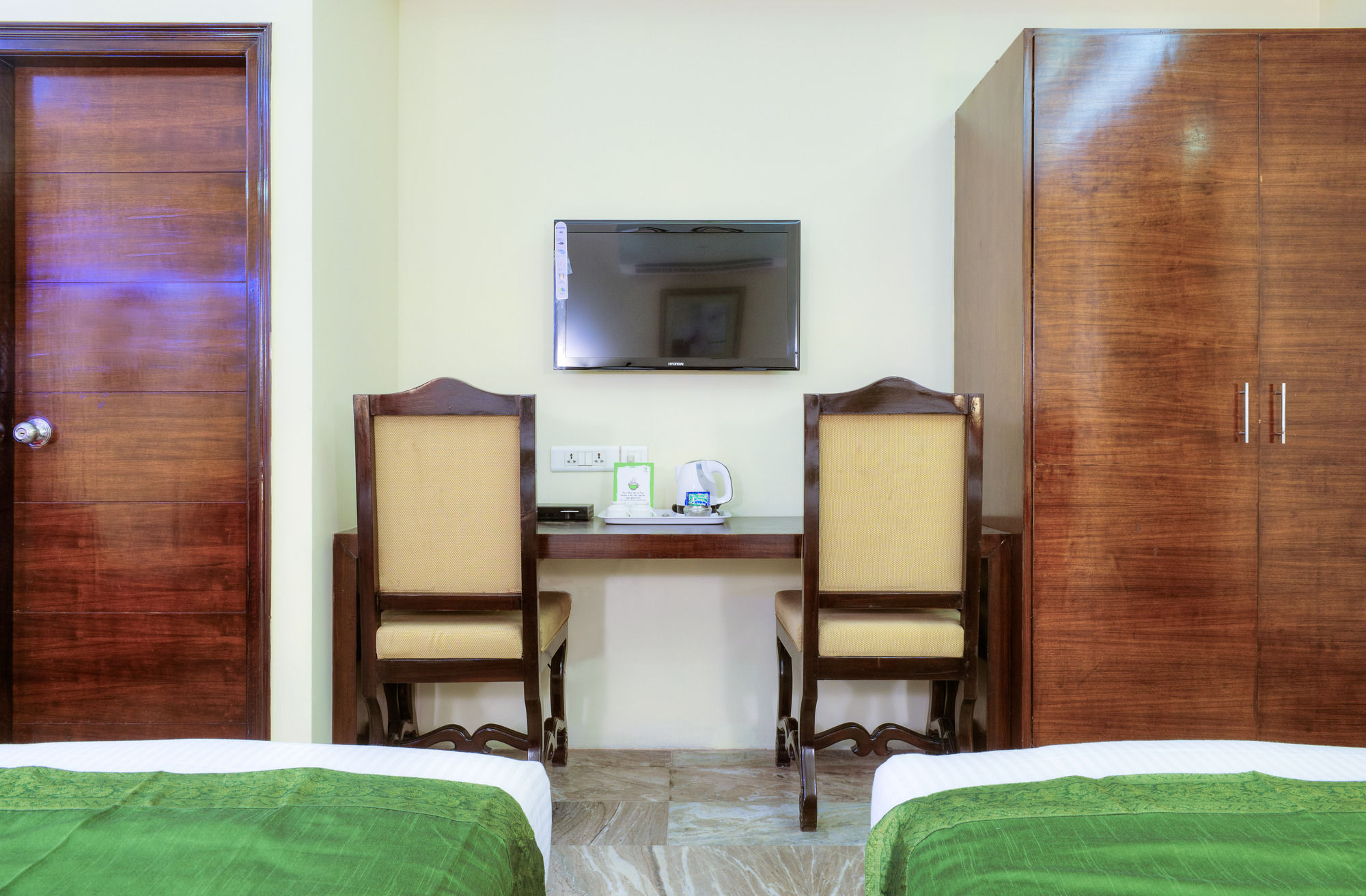 Фото Hotel Corporate Inn