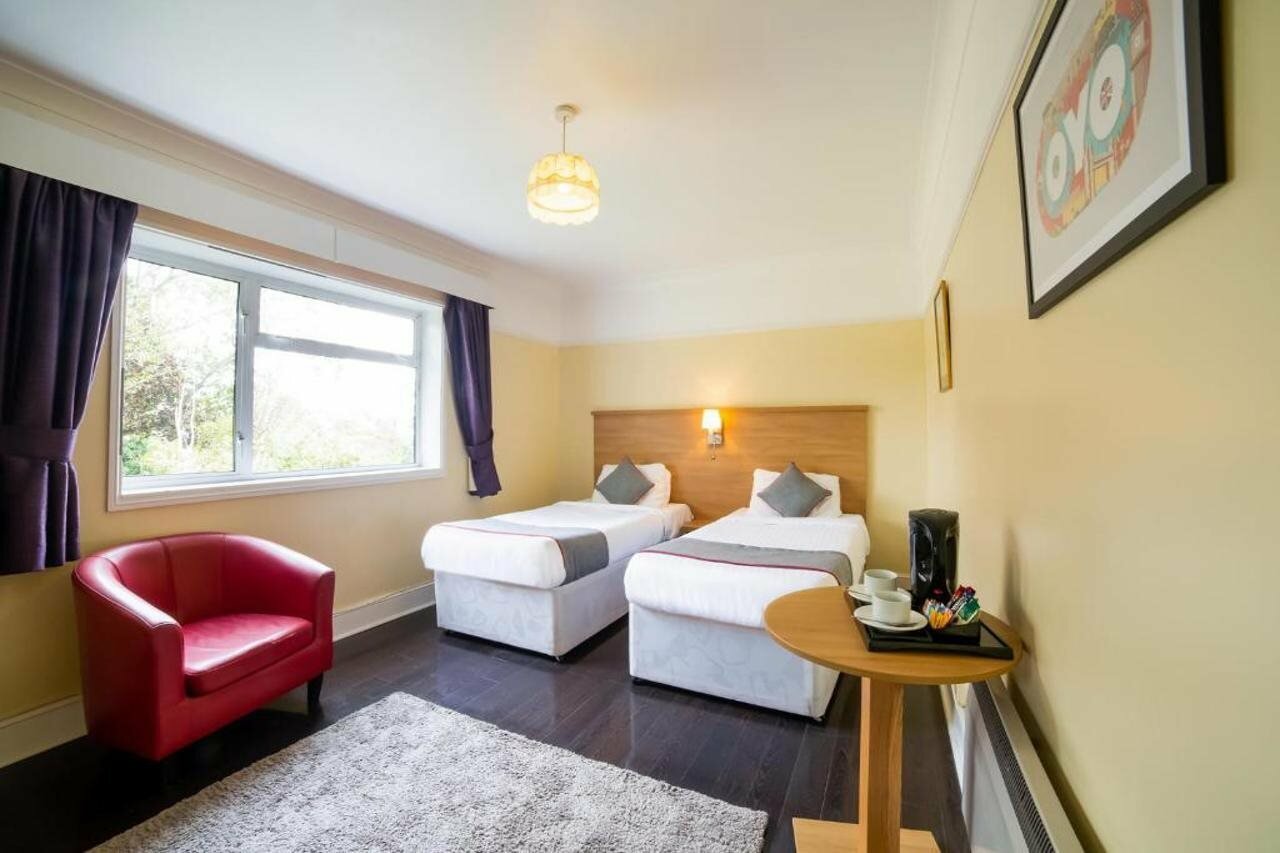 Фото Oyo Eagle House Hotel, St Leonards Hastings