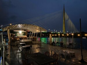 Bar Za (Belgrade County, Novi Beograd, mesna zajednica Savski kej), bar, pub