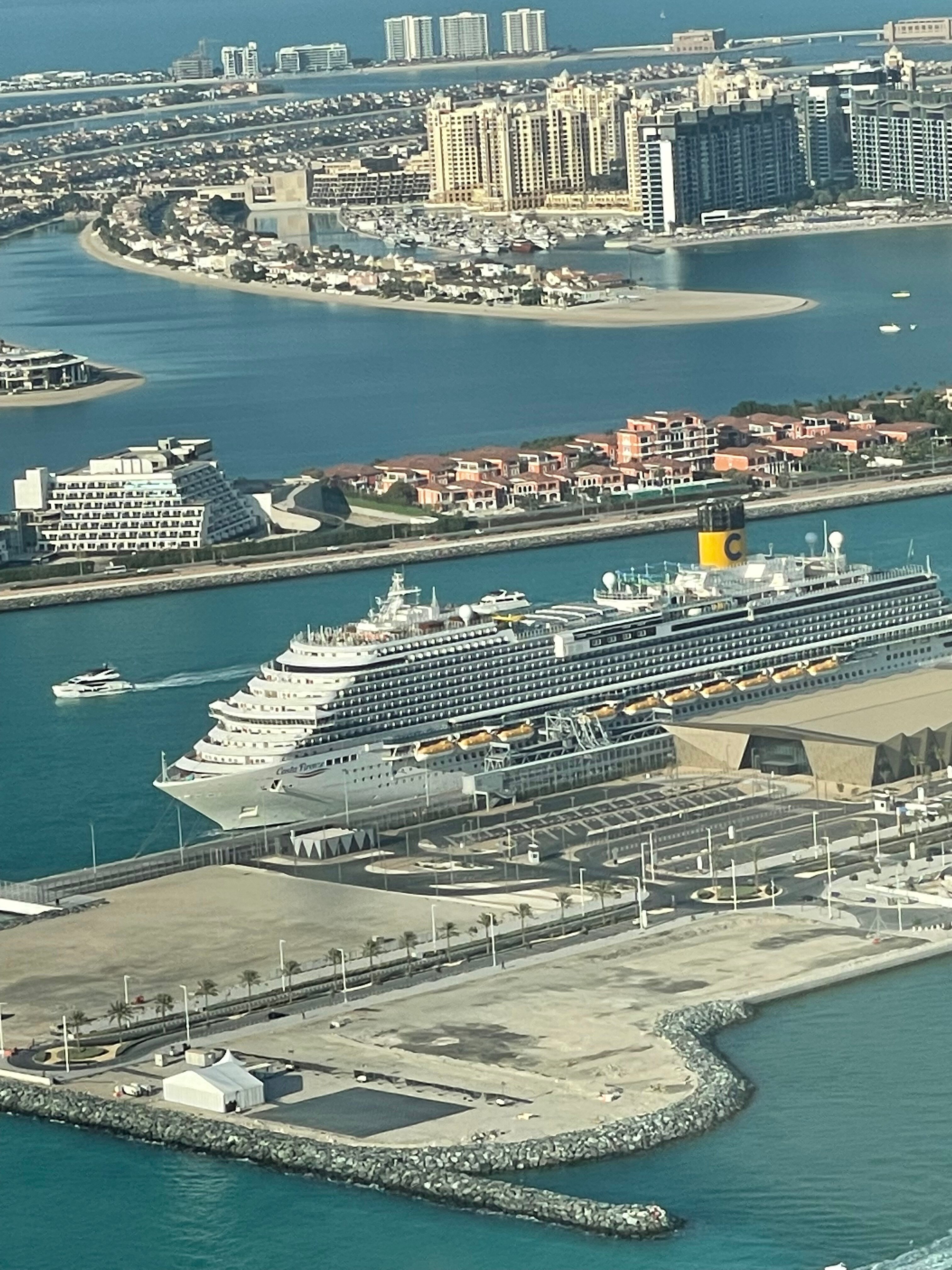 Фото Royal M Hotel By Gewan Abu Dhabi