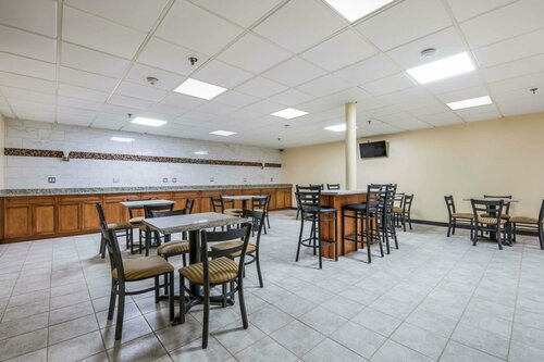 Гостиница Rodeway Inn в Рокфорде