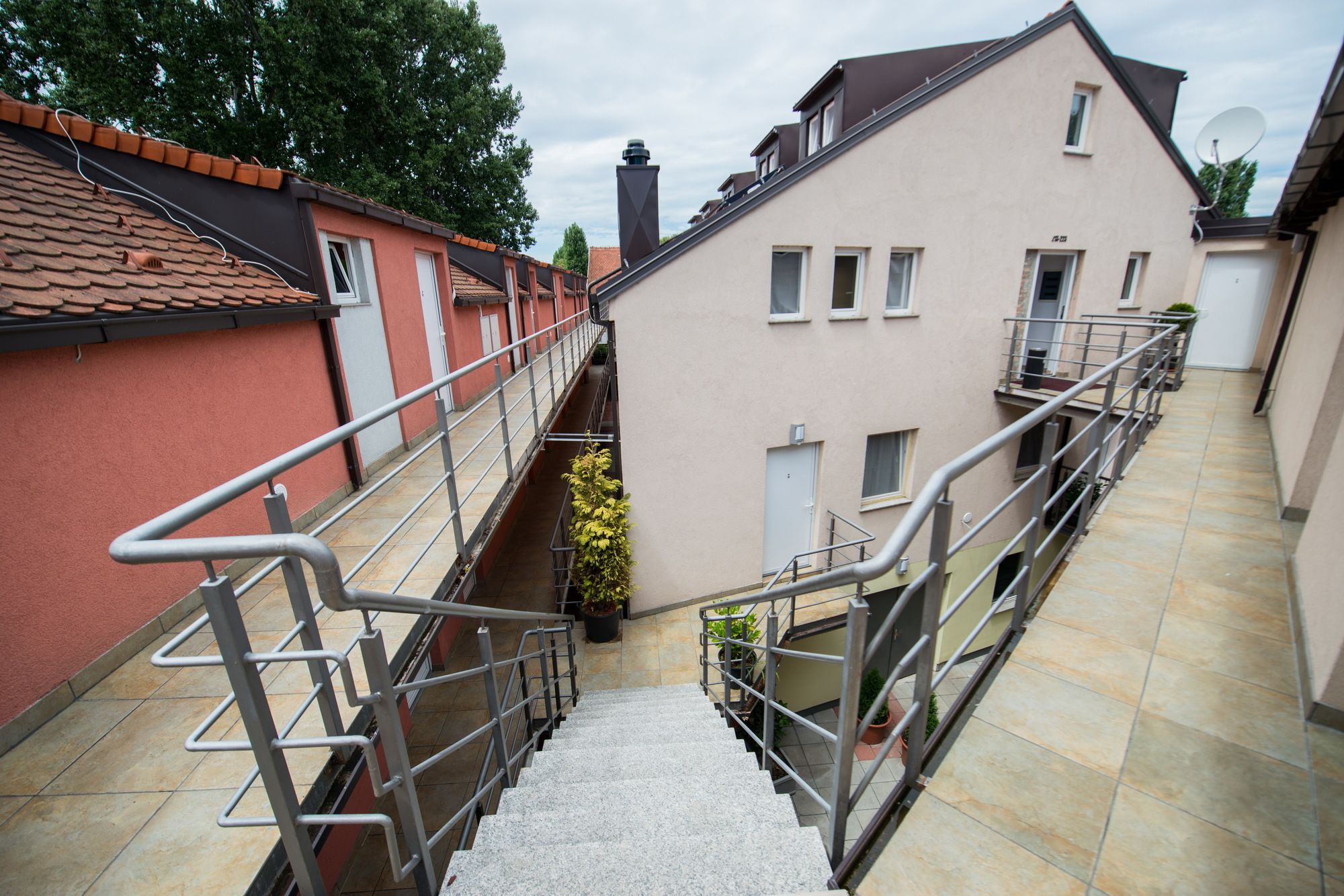 Фото Hotel & Hostel Zagreb