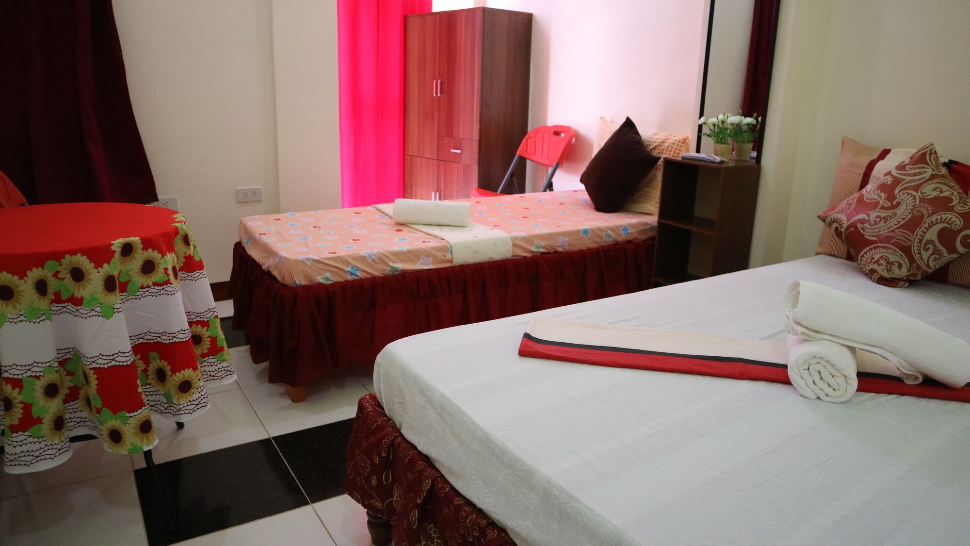 Фото C Tower Studio Apartments