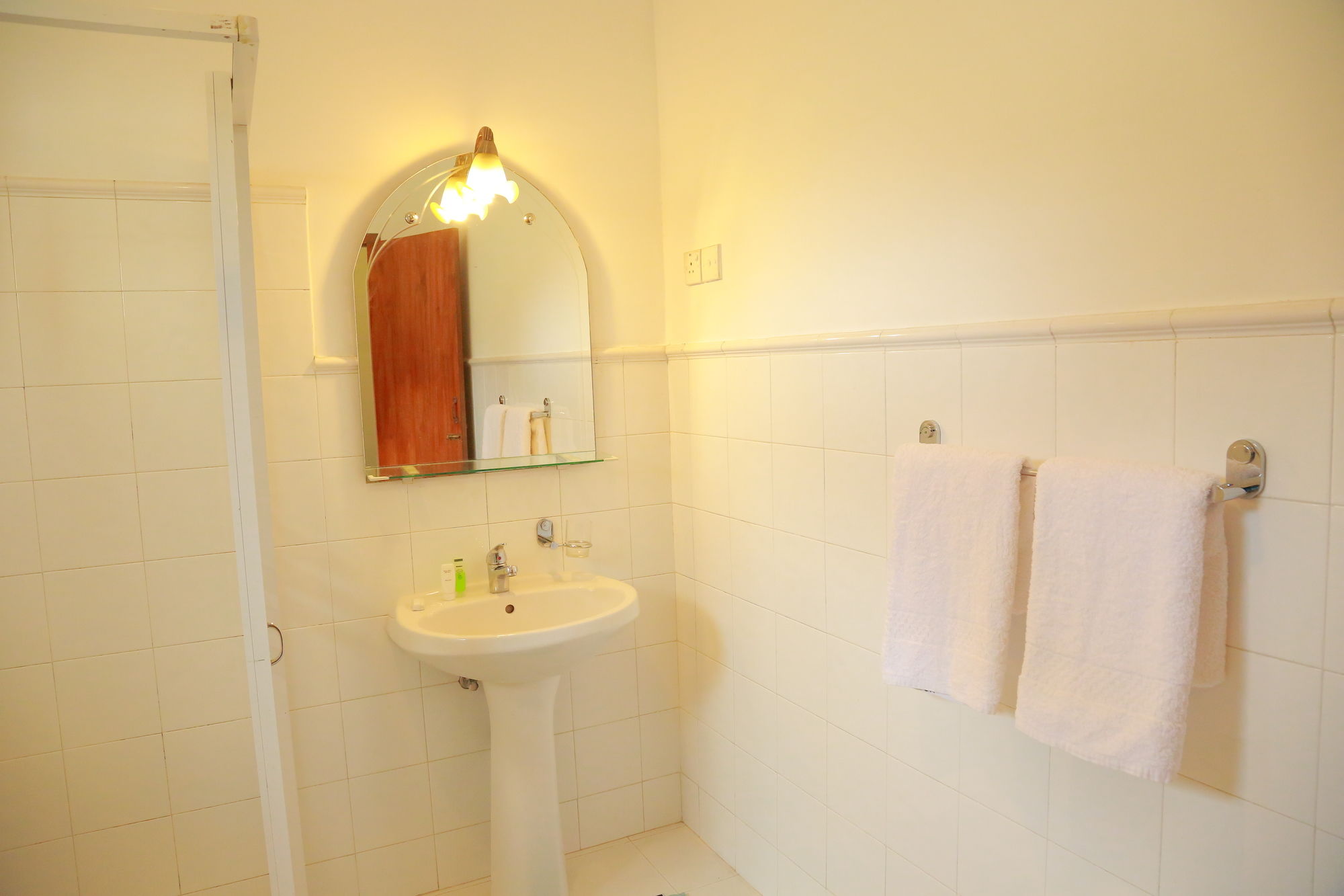 Фото Nuwara Eliya Golf Club