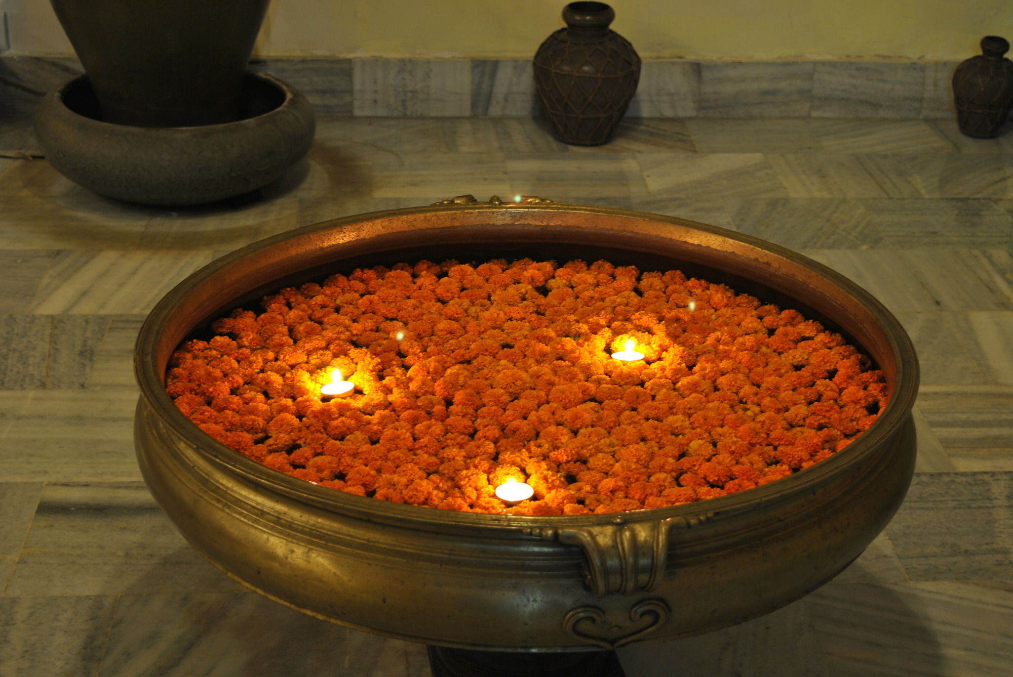 Фото Dynasty Hotel