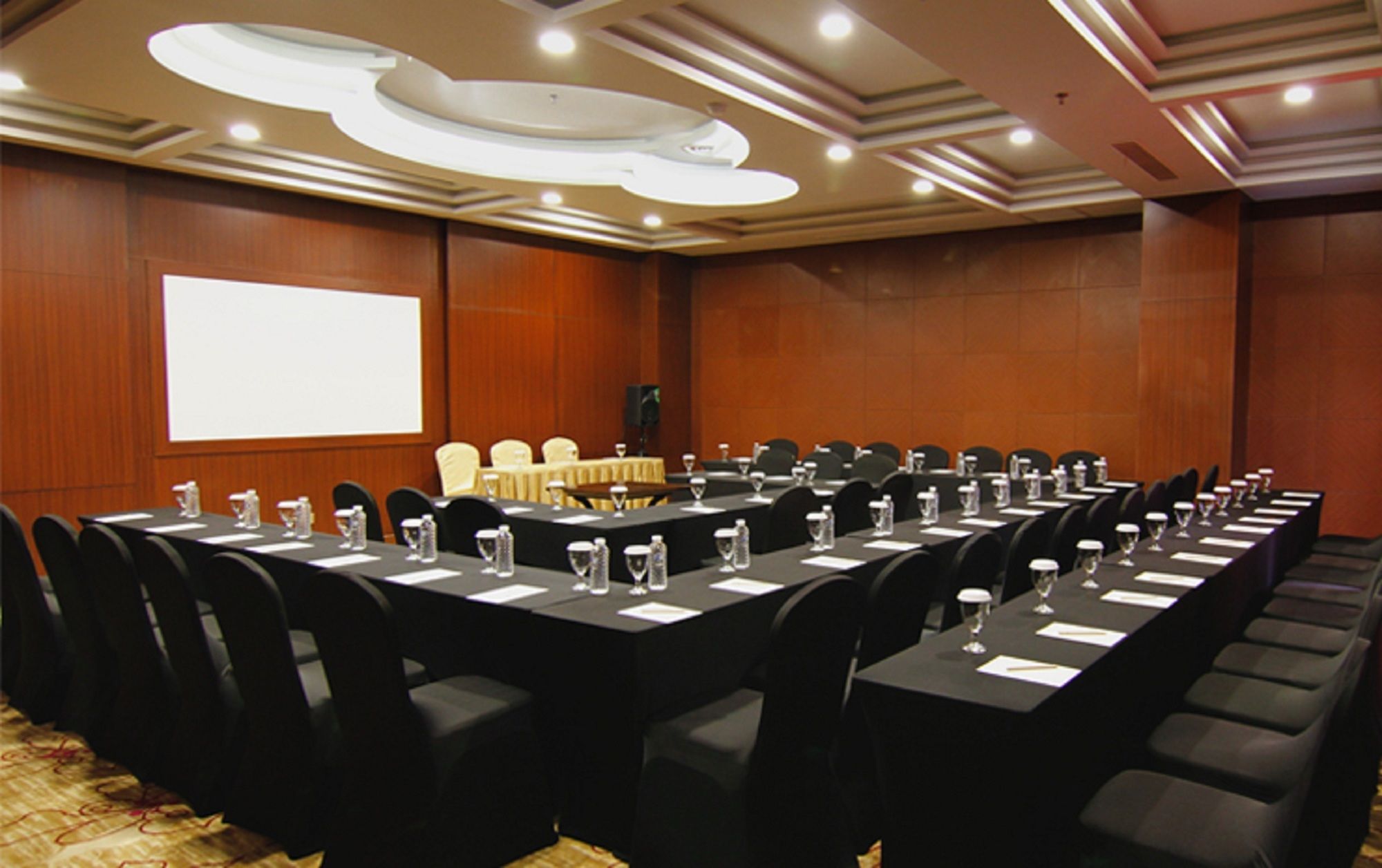 Фото Belviu Hotel Bandung