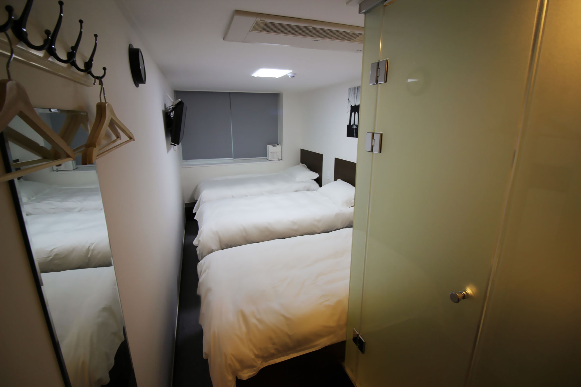 Фото Philstay Myeongdong Central Hotel