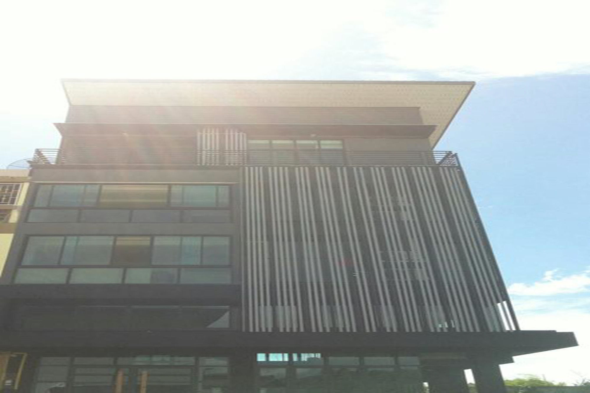 Фото The LogBook Room and Cafe