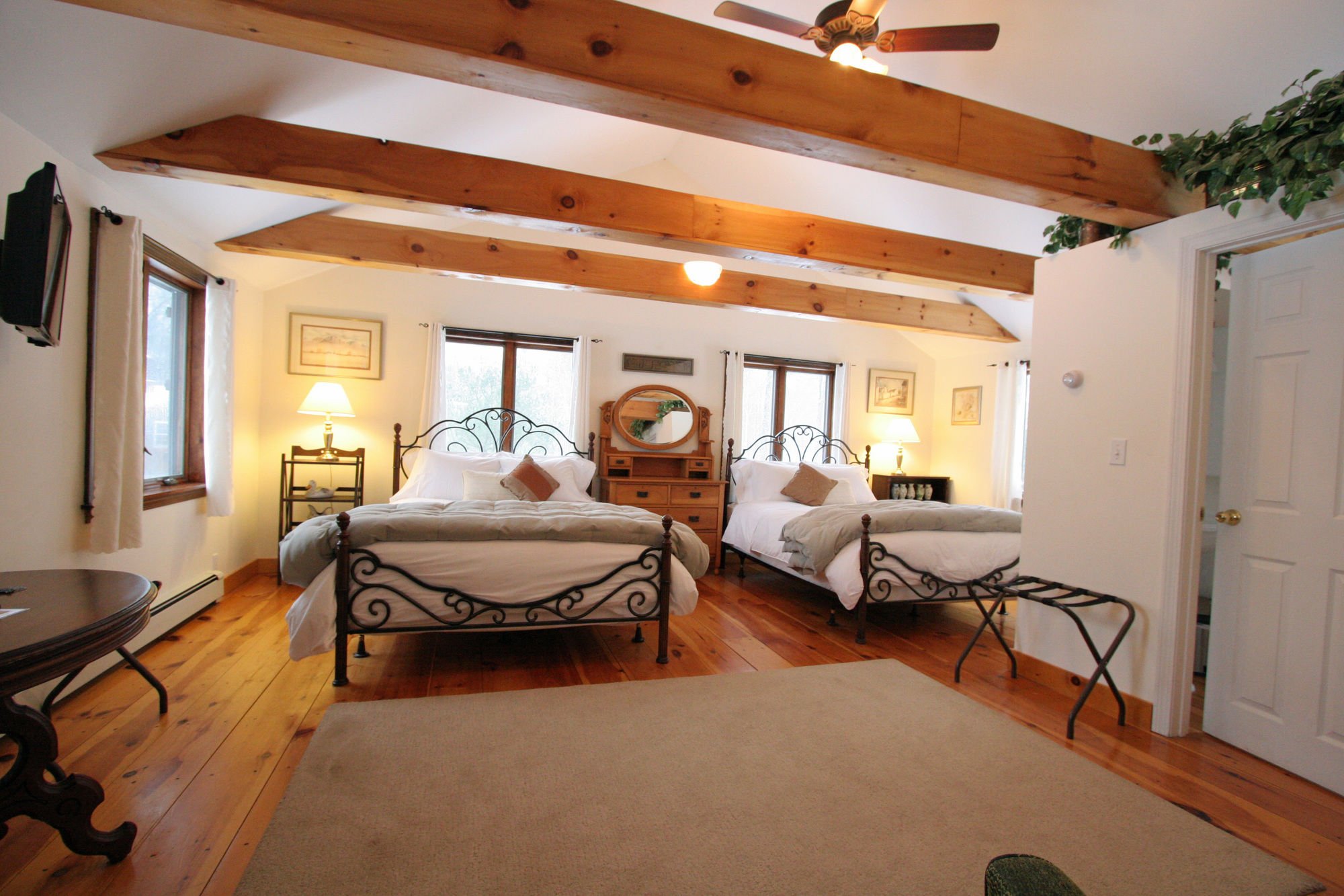 Фото The Old Saco Inn