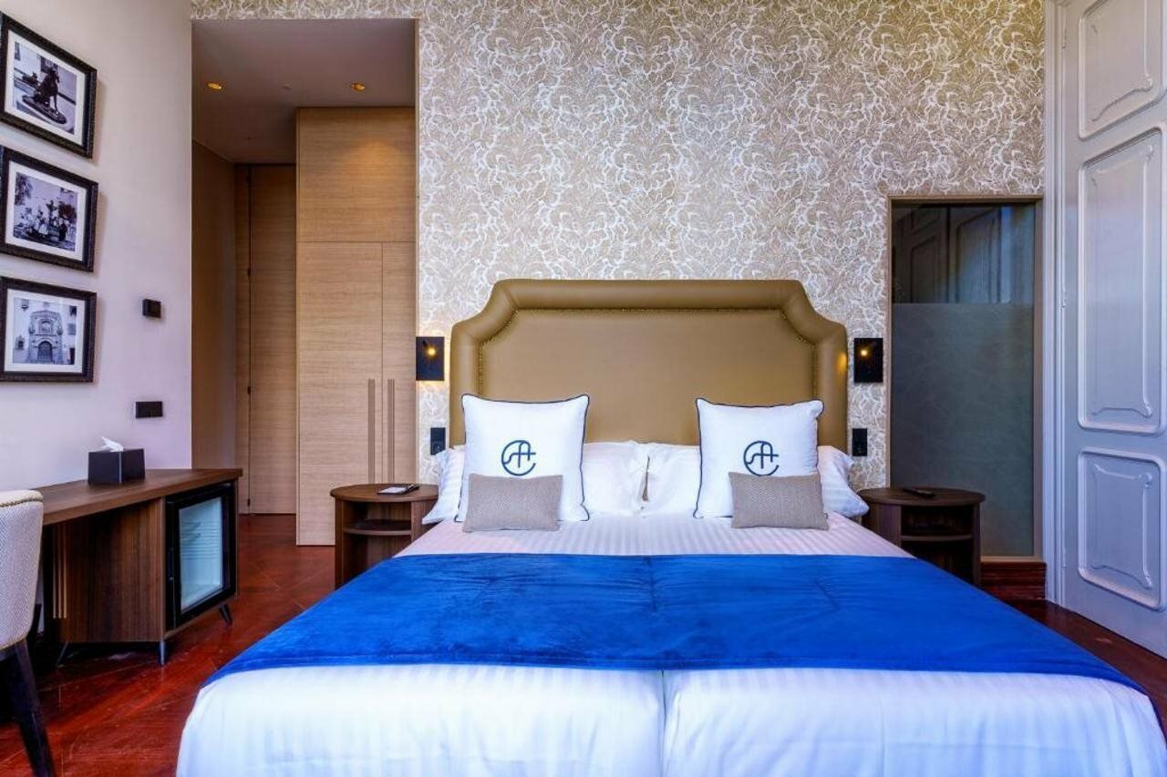 Фото Boutique Hotel Cordial Plaza Mayor de Santa Ana