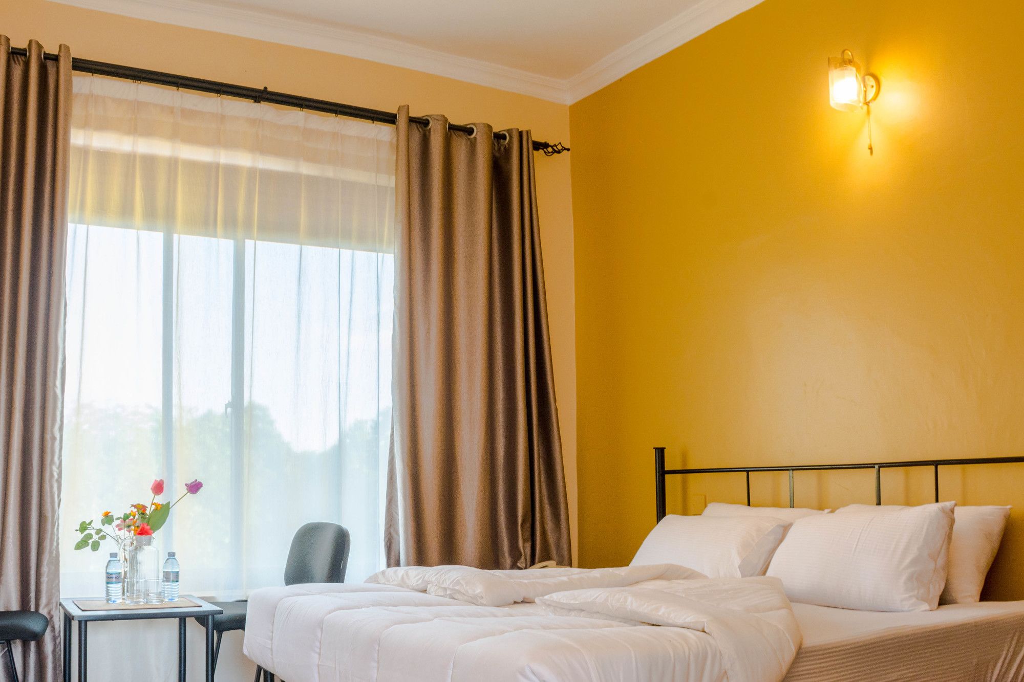 Фото Meley Impala Hotel