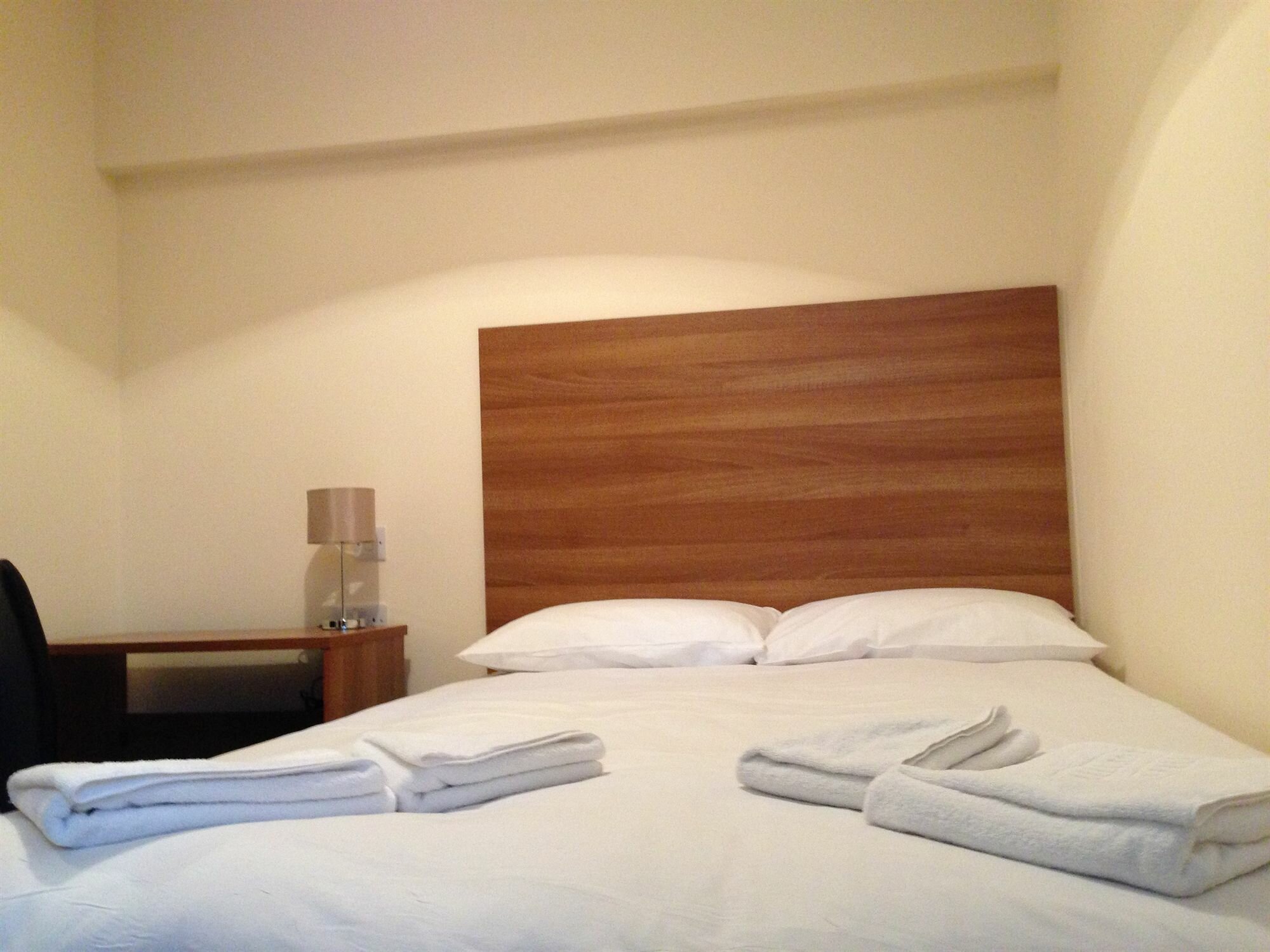 Фото Wendover Arms Hotel