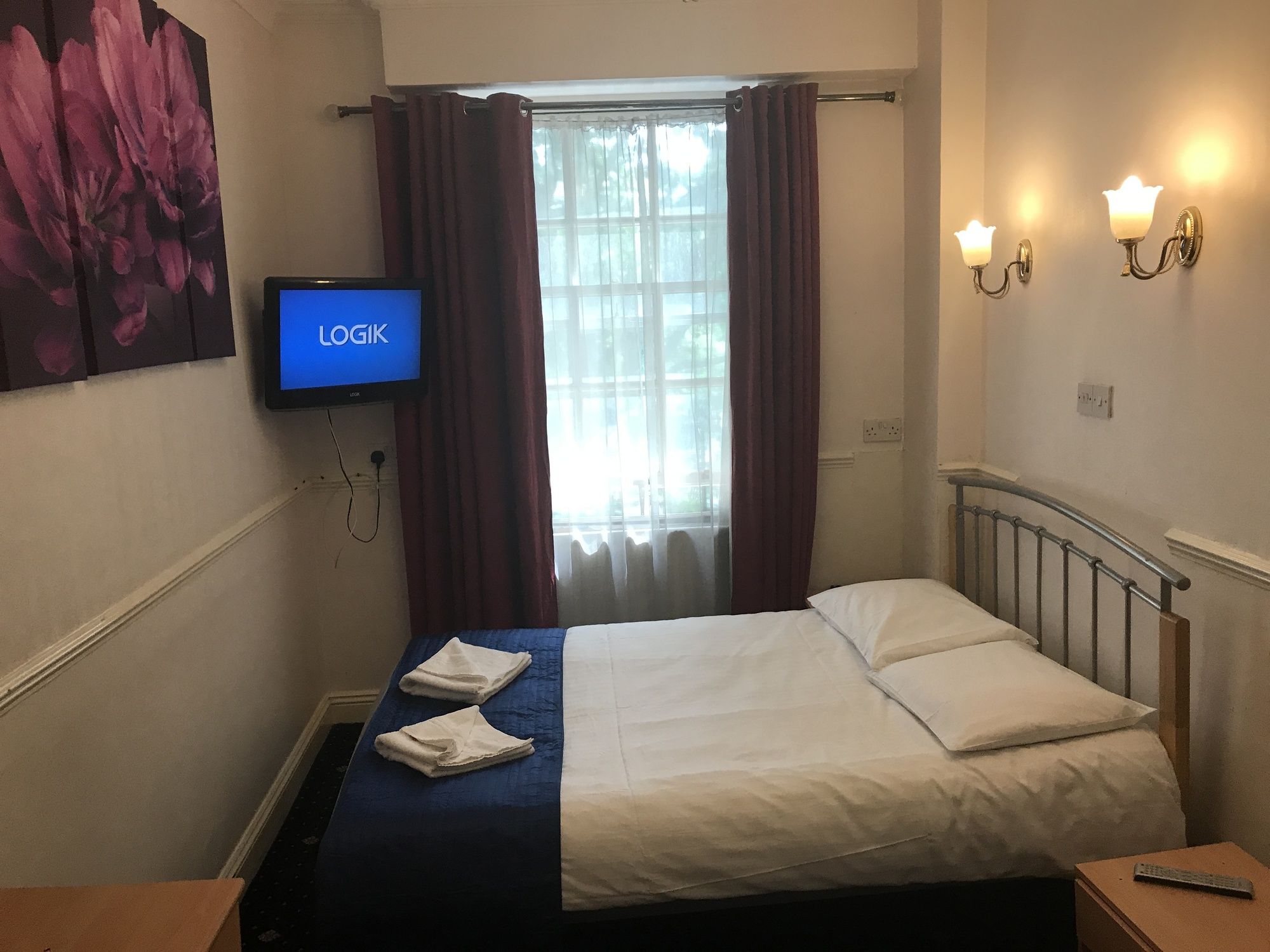 Фото Springfield Hotel London