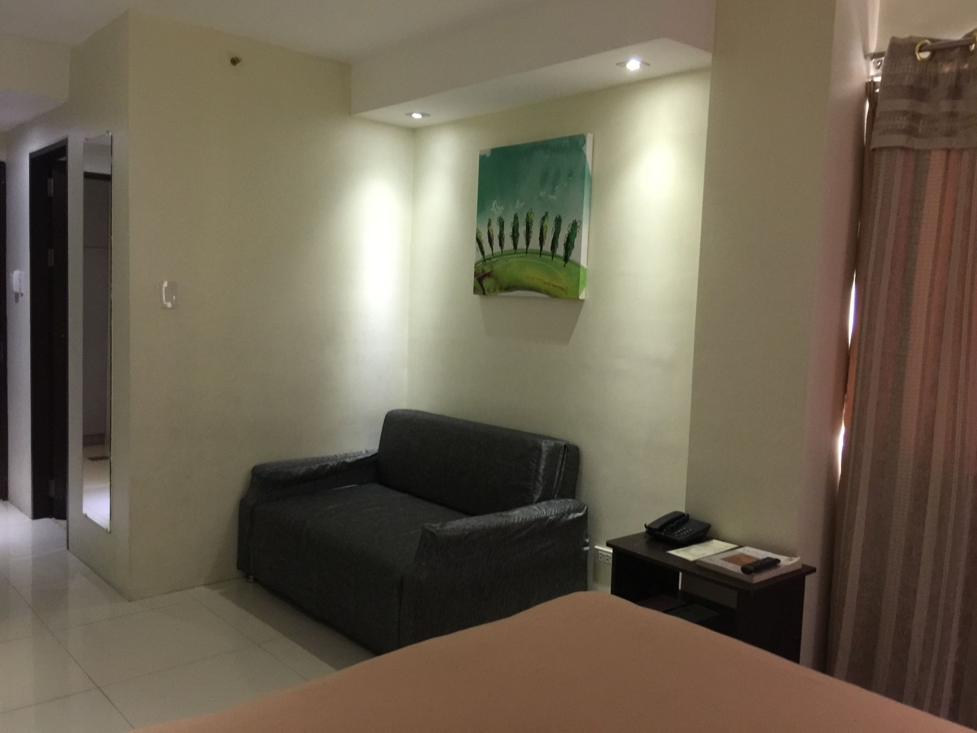 Фото Canberry Hotel