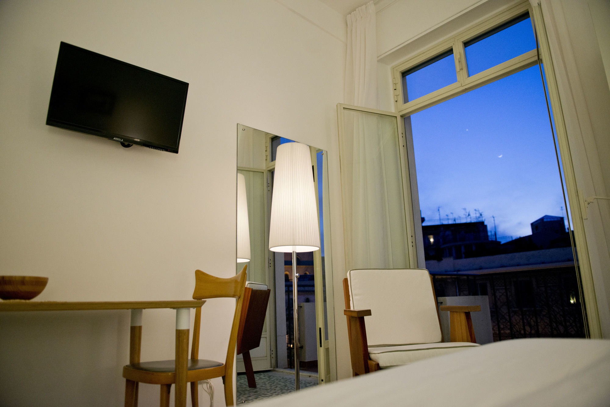 Фото Garibaldi R&b