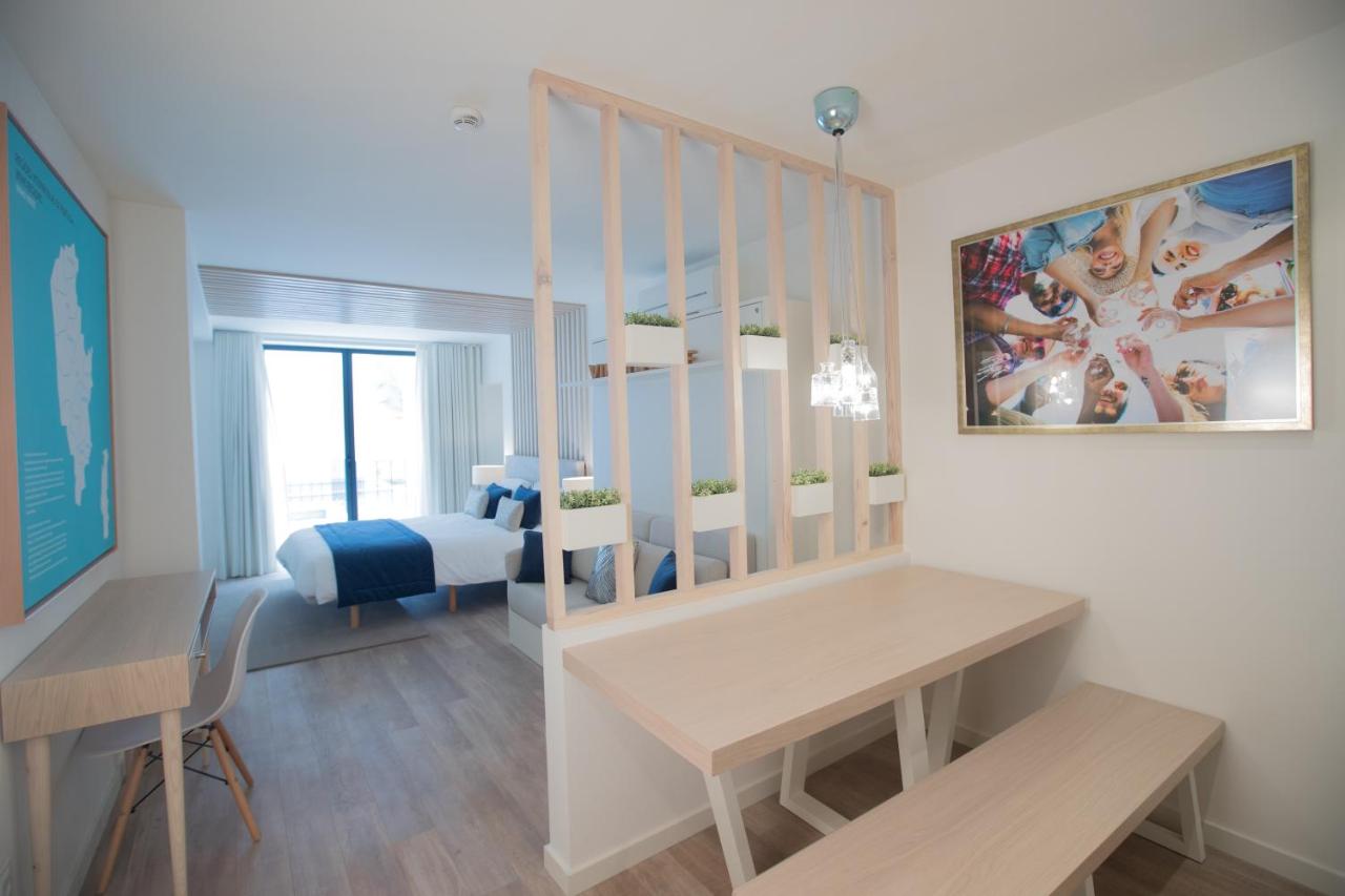 Фото Almada Wine House