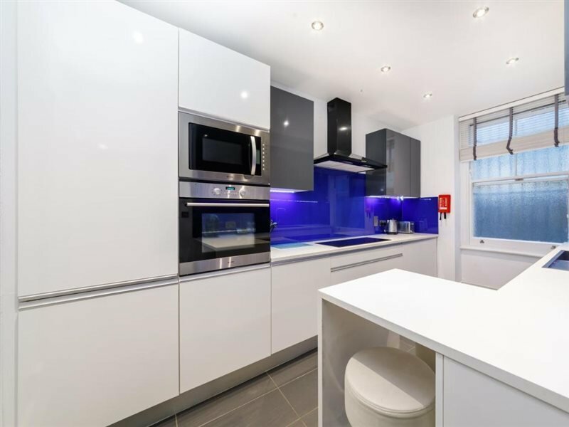 Фото Garrick Mansions by Q Apartments