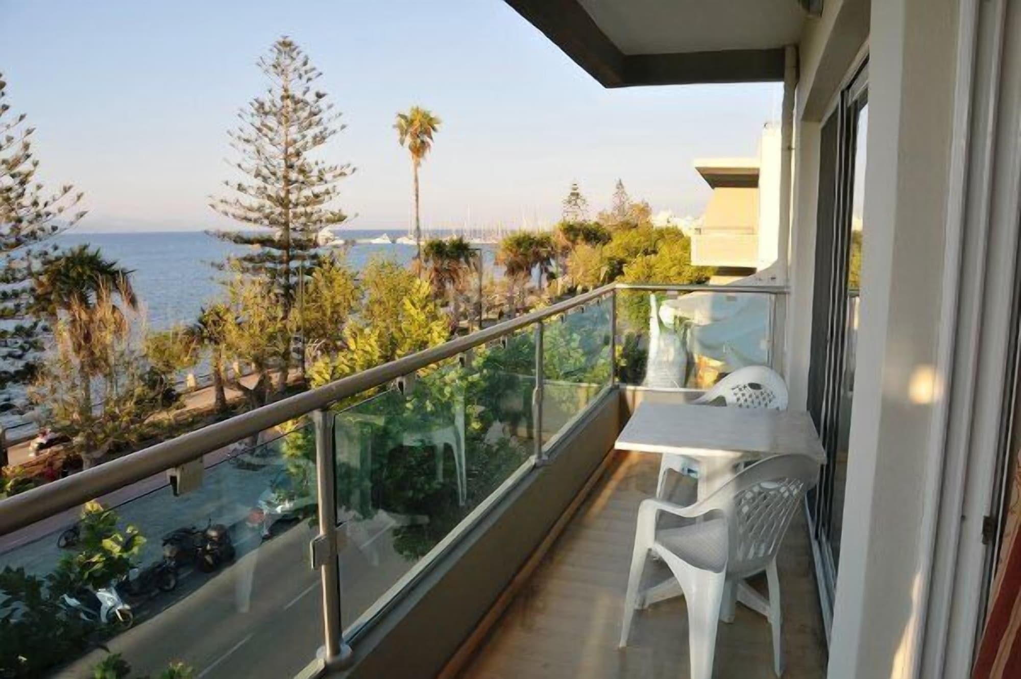 Фото Bristol Sea View Apartments