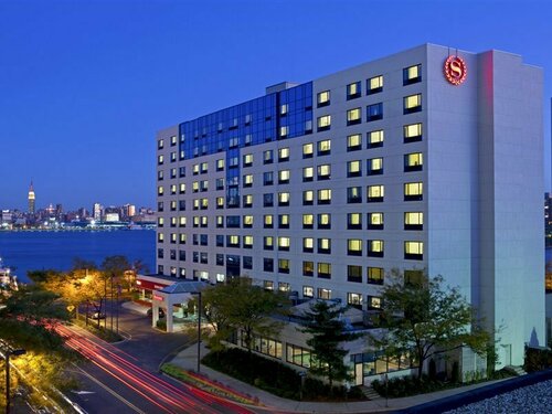 Гостиница Sheraton Lincoln Harbor Hotel в Нью-Йорке