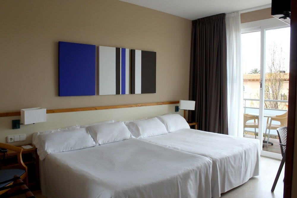 Фото Отель Subur Maritim