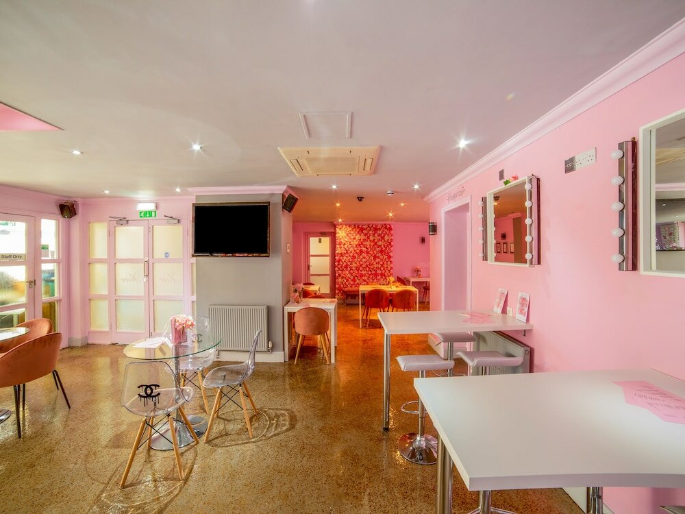 Фото Oyo Kingsley Hotel