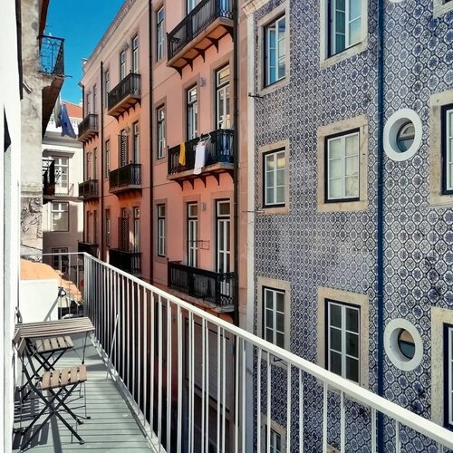 Гостиница Raw Culture Arts & Lofts Bairro Alto в Лиссабоне