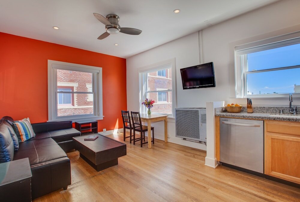 Фото Venice Suites