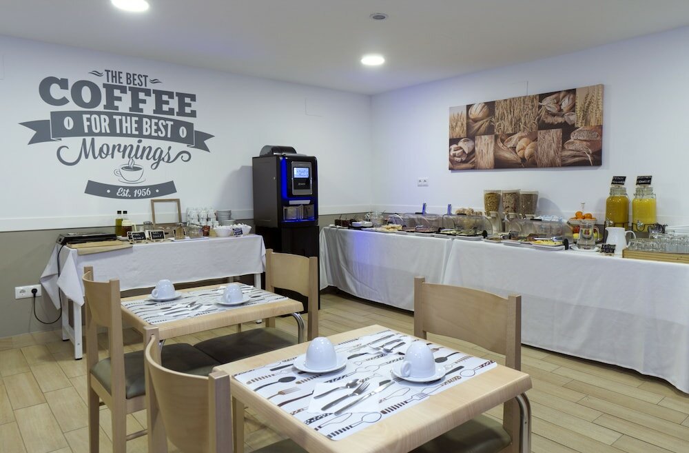 Фото Hotel Sur Málaga