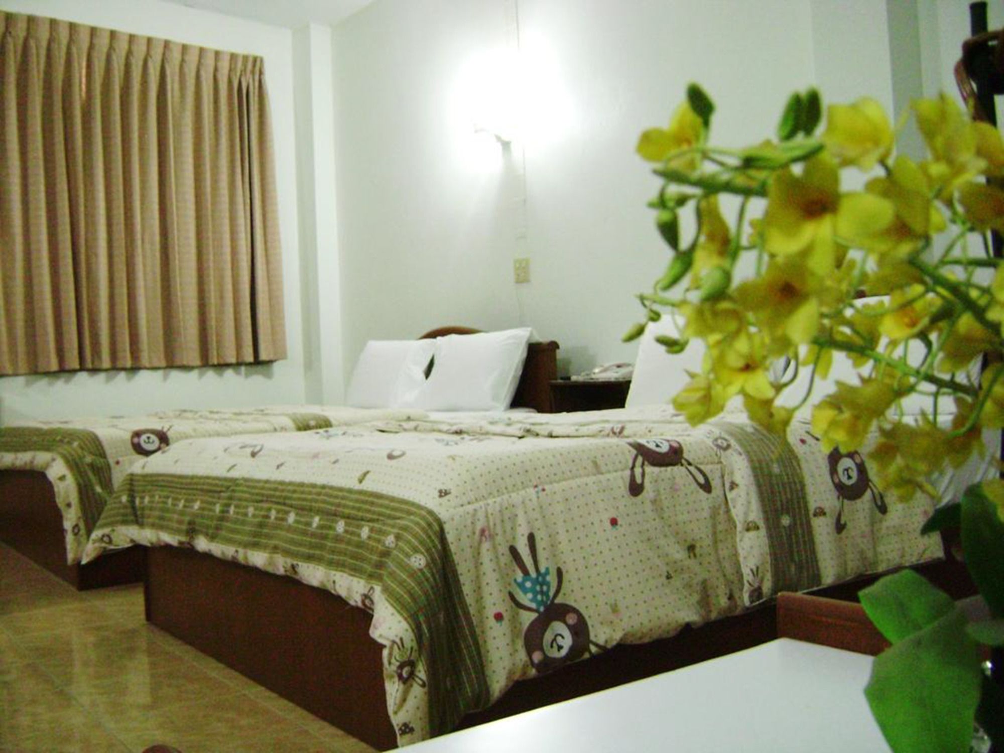 Фото отеля 2