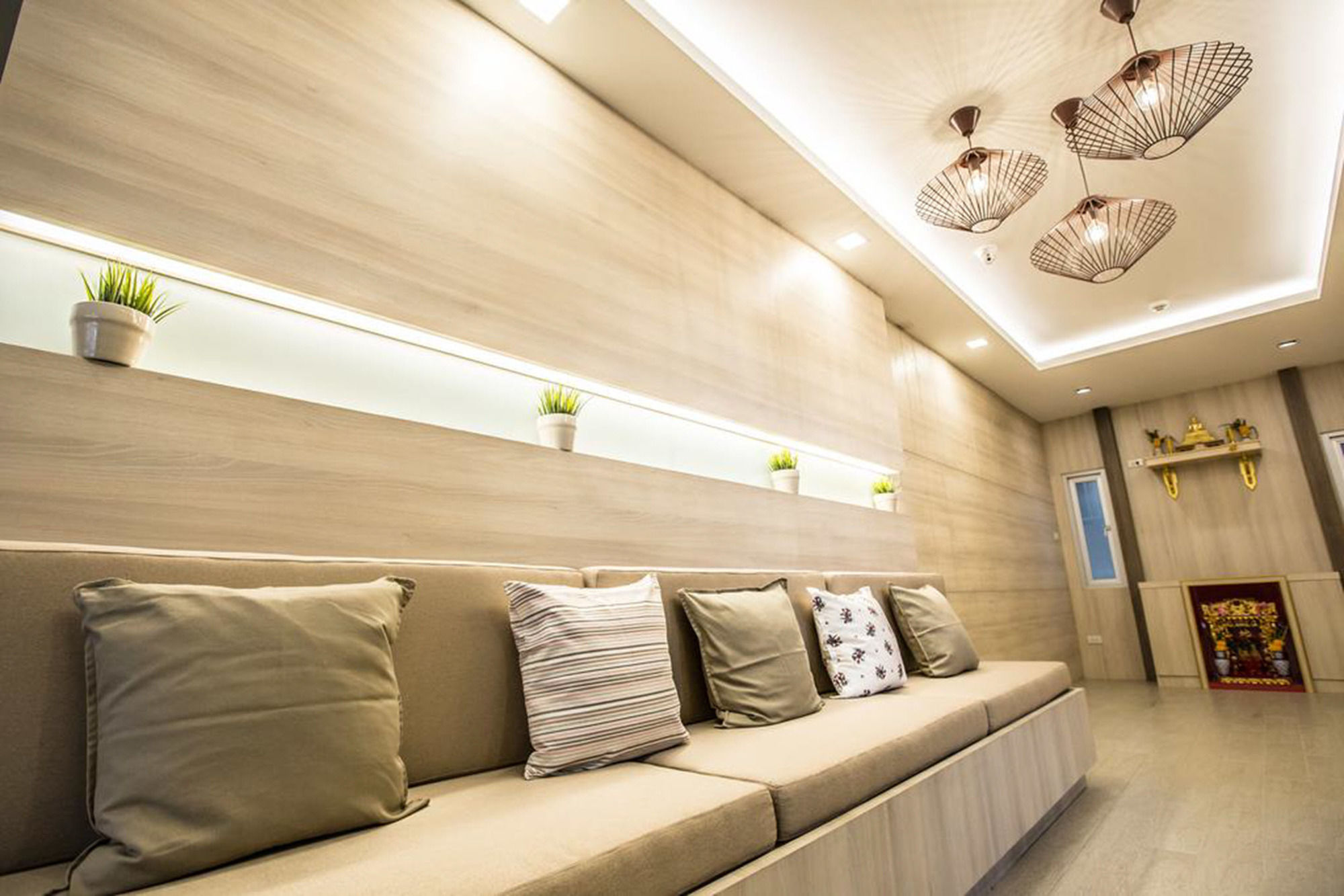 Фото Central Place Angsila