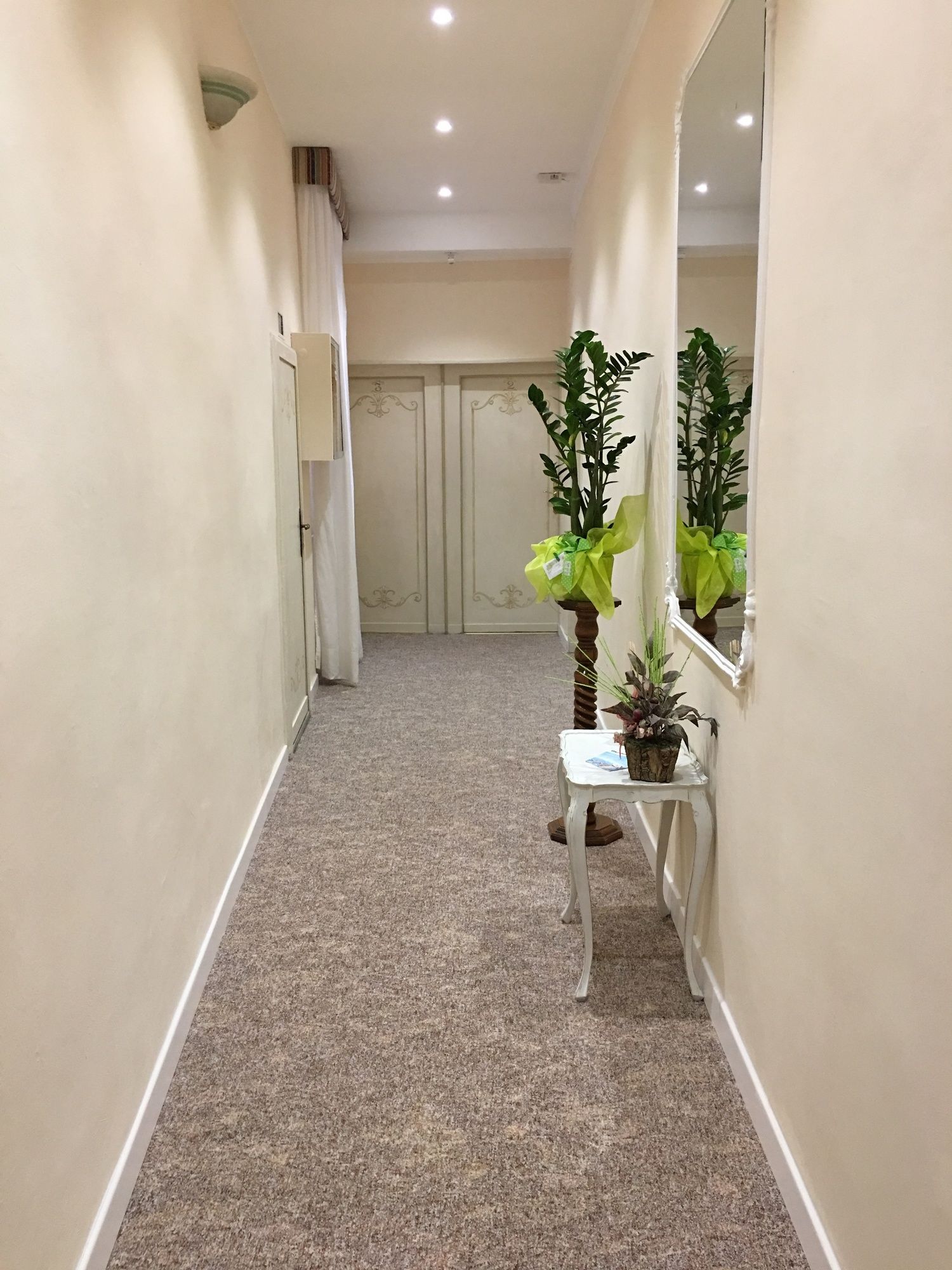 Фото Hotel Moderno