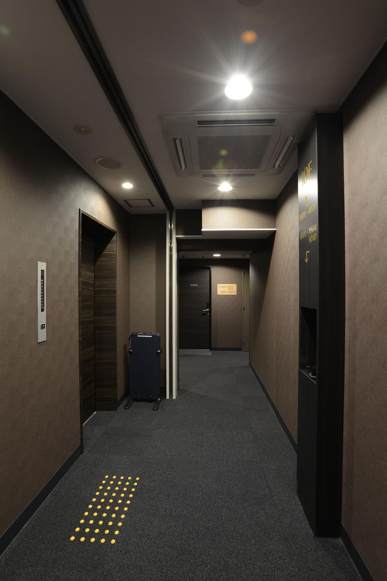 Фото R Hotels Inn Osaka Kita Umeda