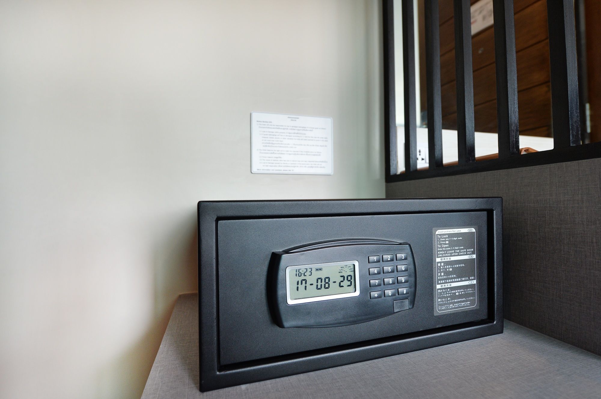 Фото LawinTa Hotel 