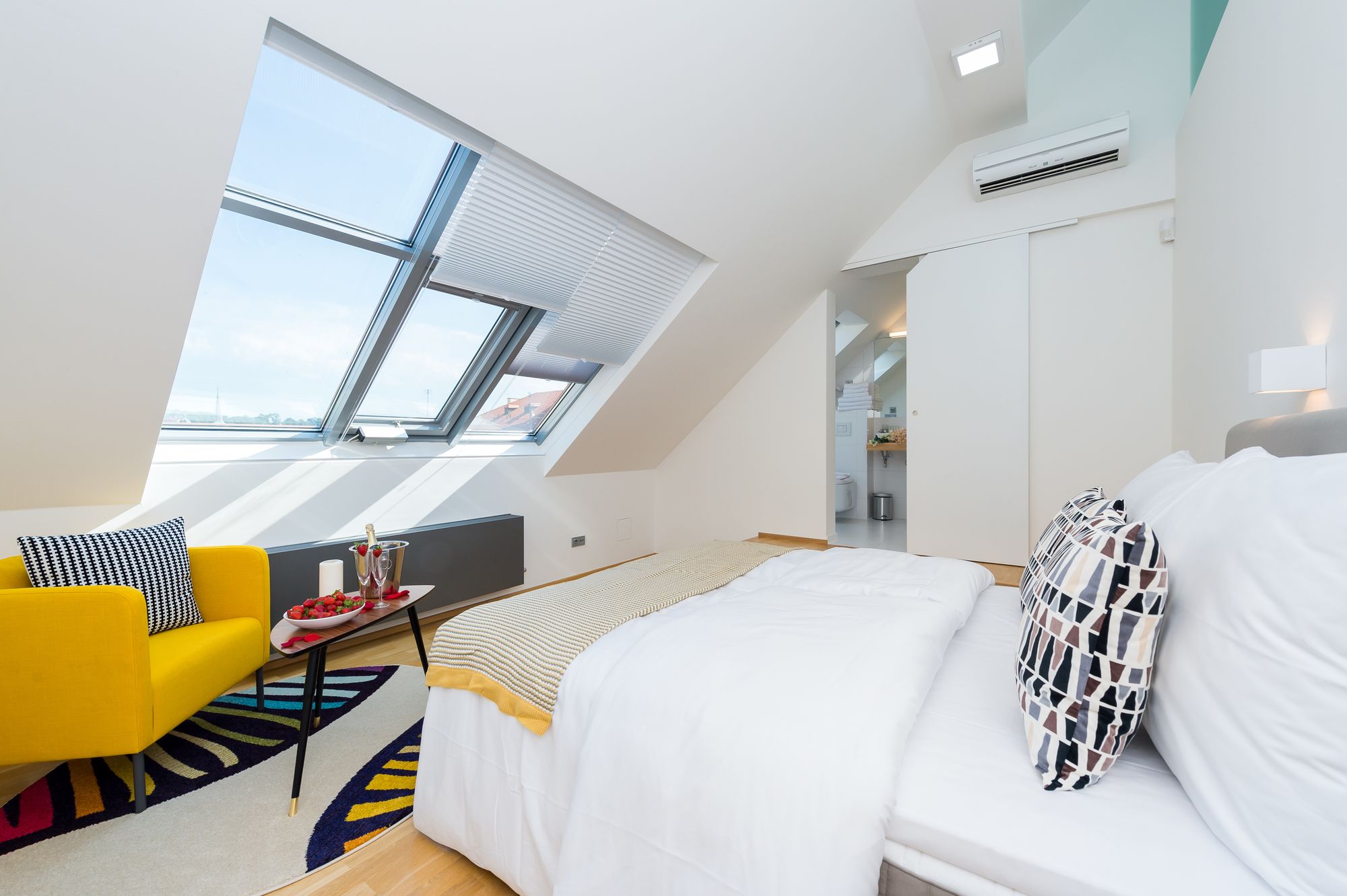 Фото Empirent Apartments Prague Castle