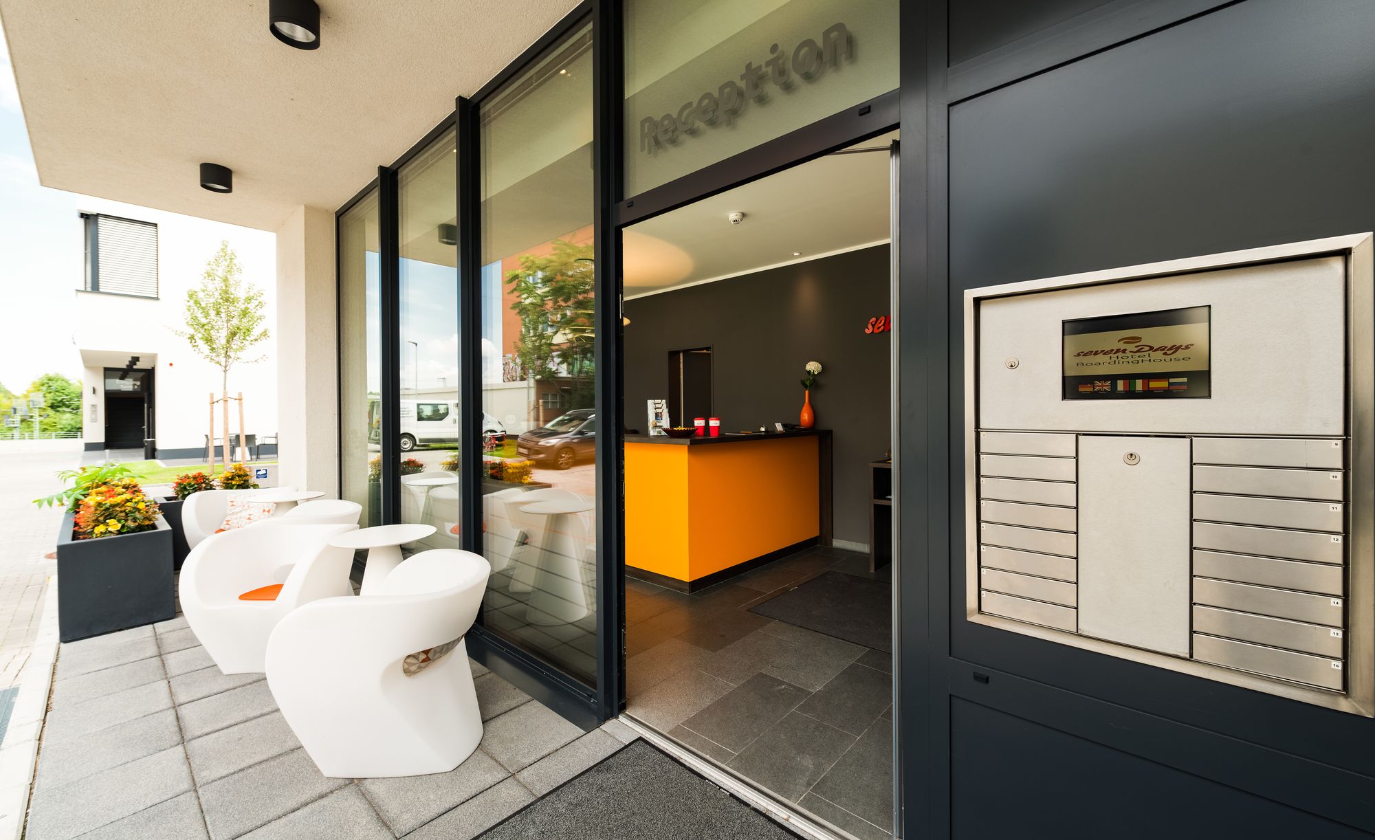 Фото Отель SevenDays BoardingHouse