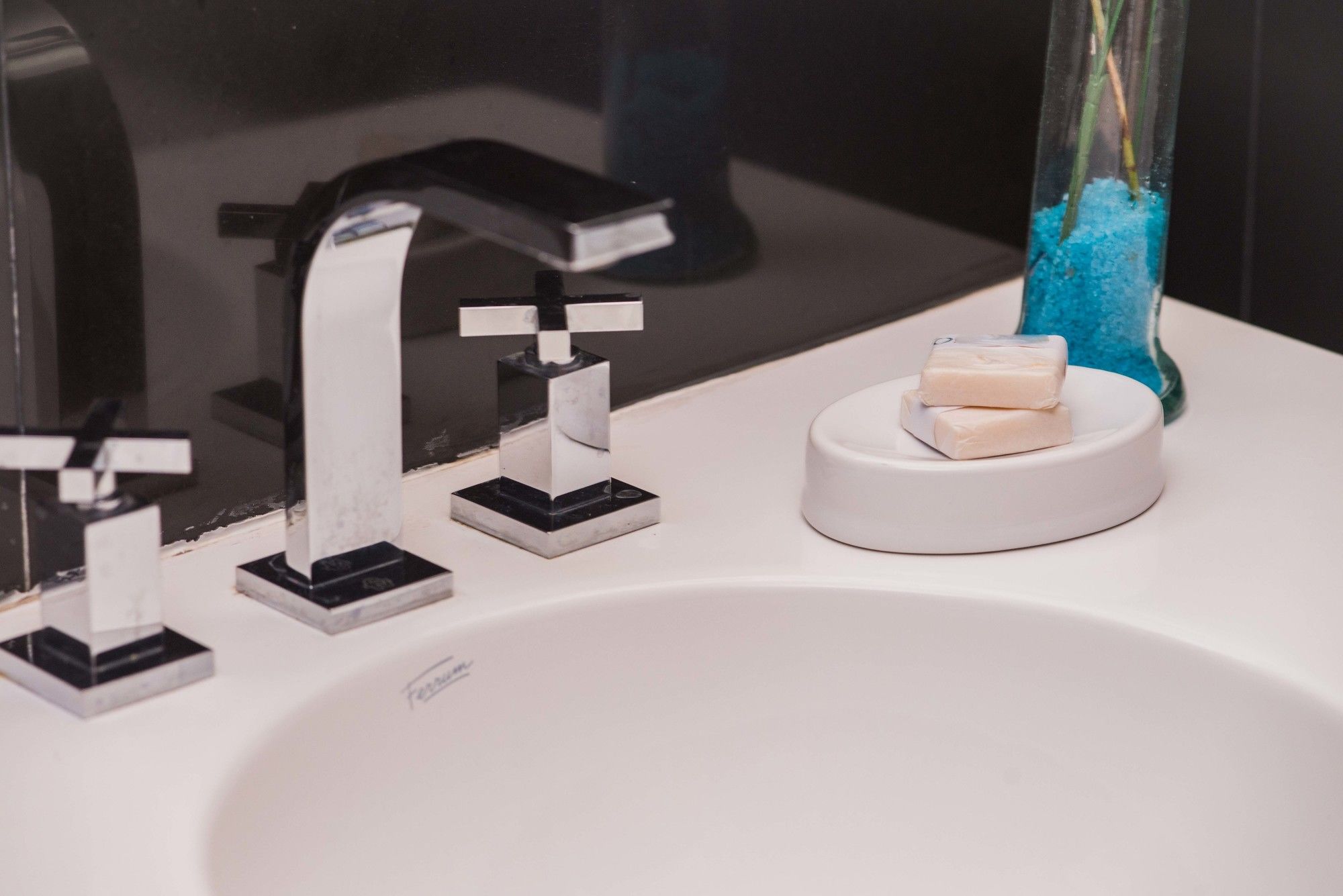 Фото Soho Luxury Suites