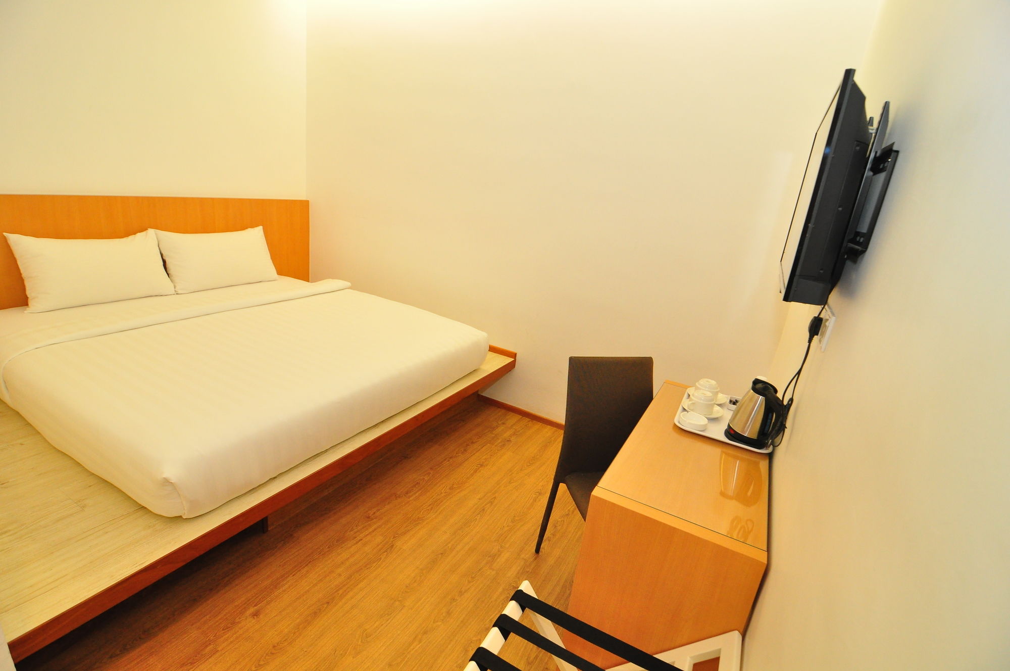 Фото 1 Million Hotel