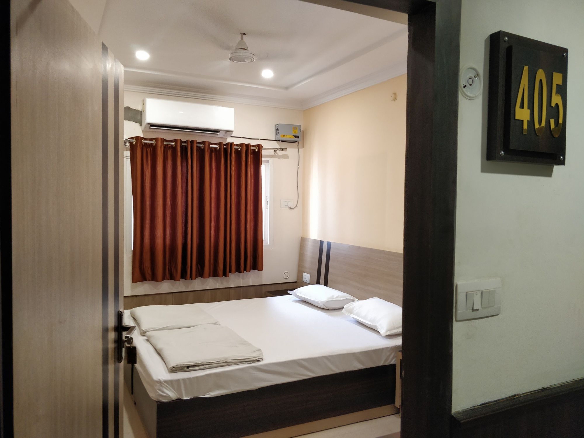 Фото Central Hotel