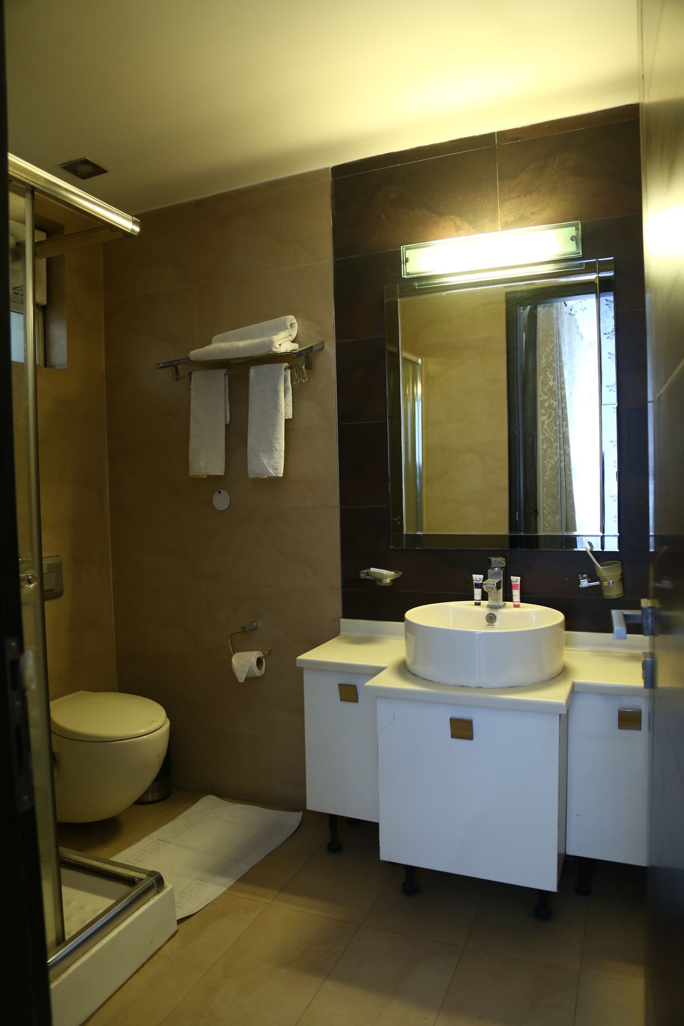 Фото Imperial Apartments