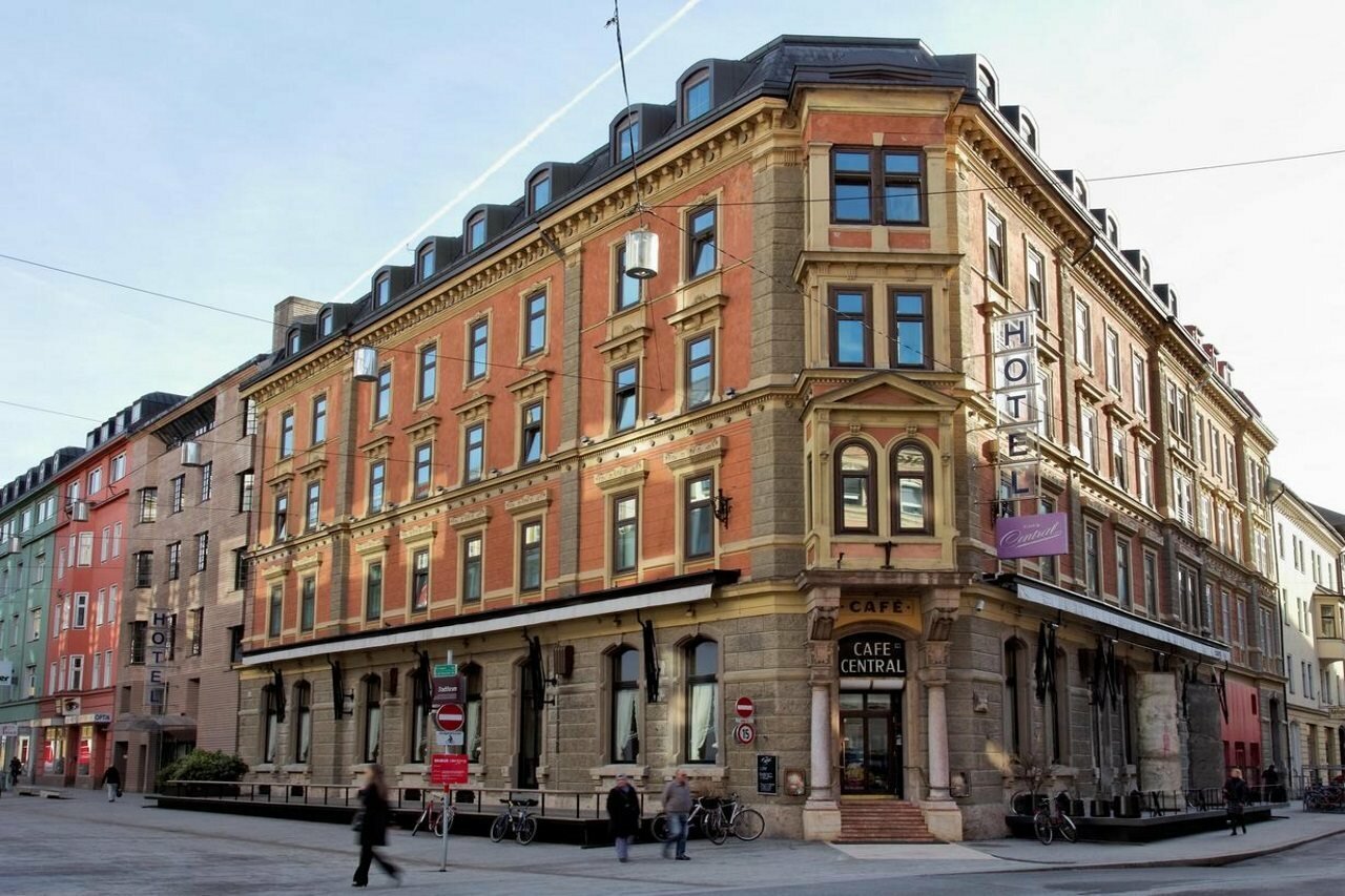 Фото Hotel Central